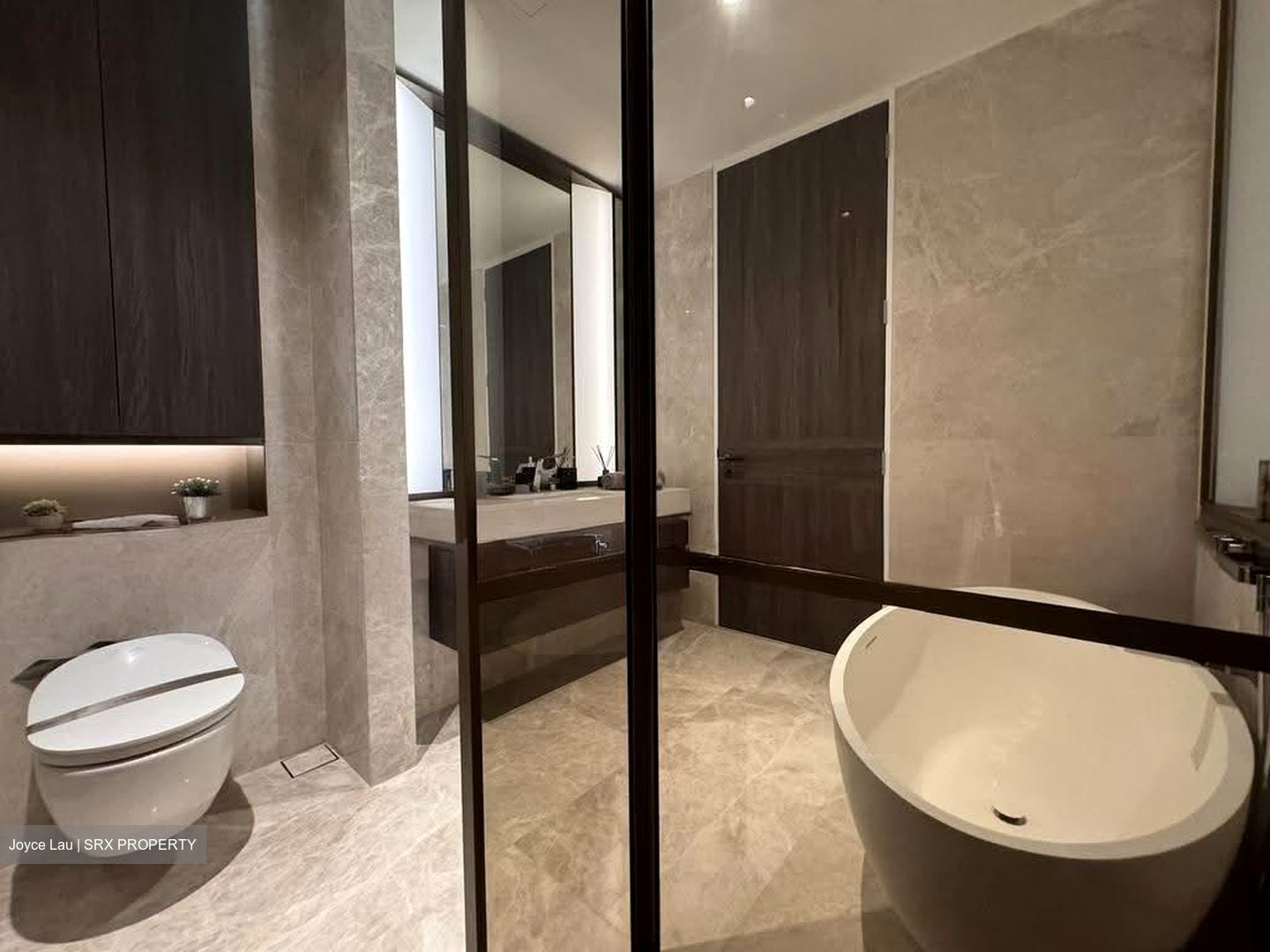 19 Nassim (D10), Apartment #623631371